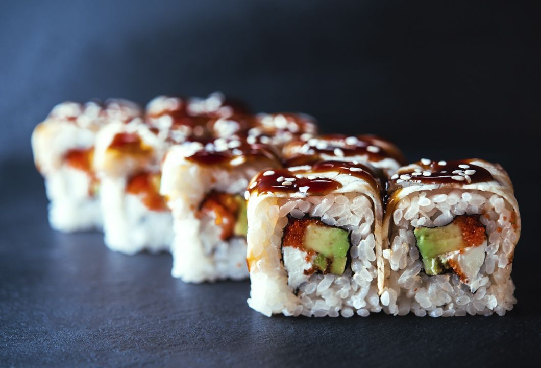 Роллы в районе Юбилейный: свежесть и вкус с доставкой домой